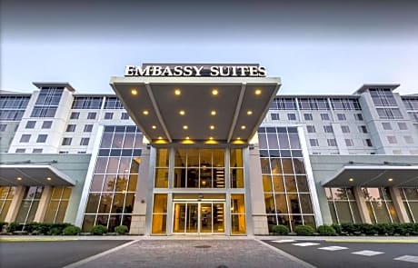 Embassy Suites by Hilton Newark Airport