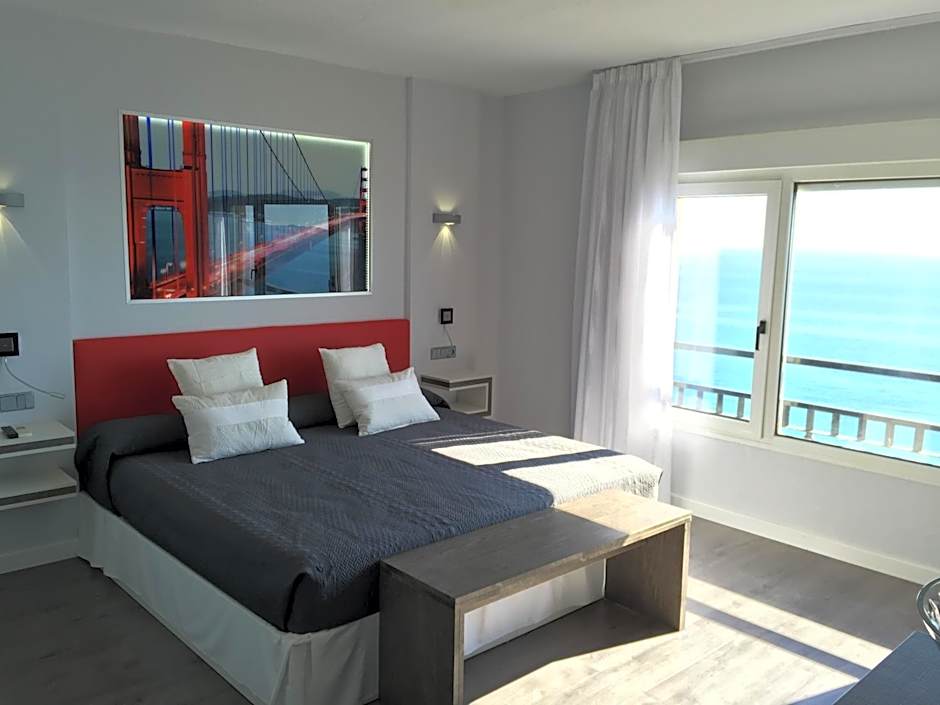Photo 1 of 13 of Executive Suite, Sea View