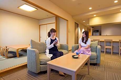 Deluxe Room with Tatami area - Non-Smoking