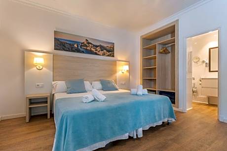 Double or Twin Room with Balcony