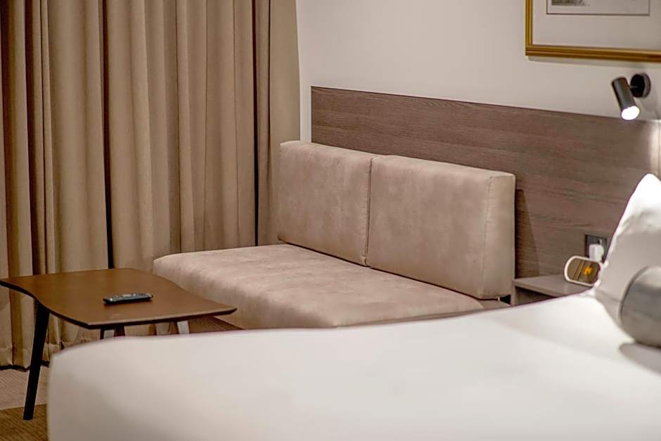 Duxton Hotel