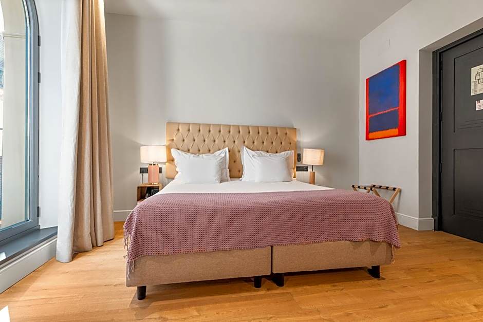 Casa Alhaja by Shiadu