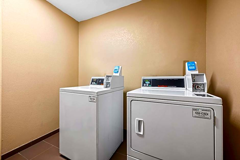 Comfort Suites Cullman I-65 Exit 310