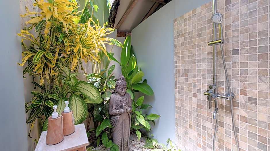 Villa Koyama by Villa Finder