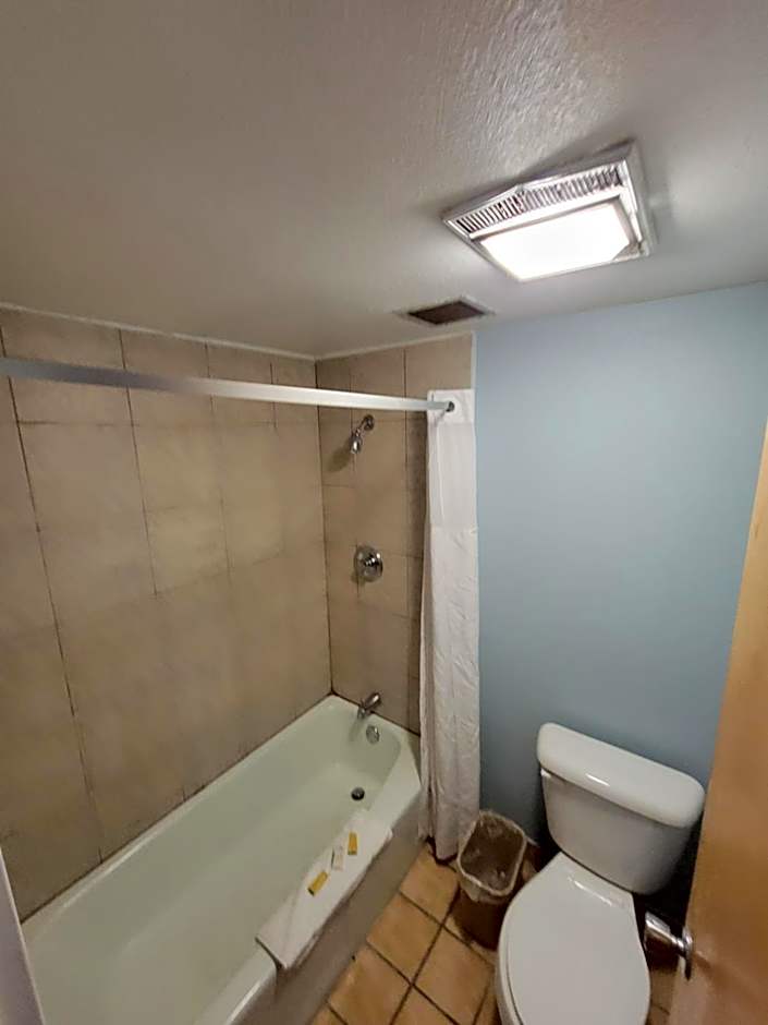 Travelodge by Wyndham Clovis