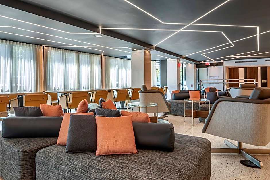 Courtyard by Marriott Washington, DC Dupont Circle