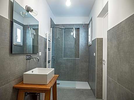 Comfort Quadruple Room