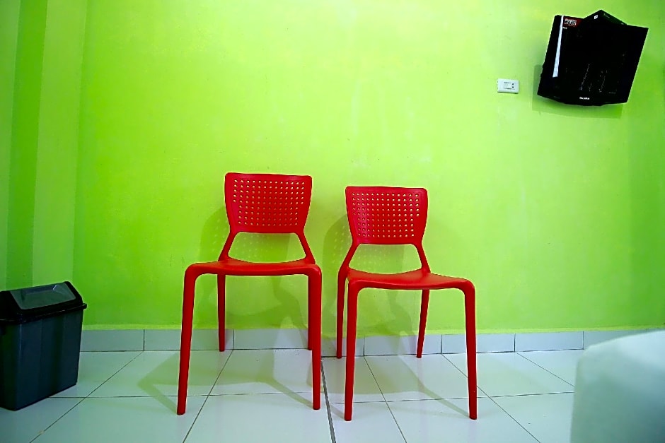 OYO 2585 Sherren Guest House