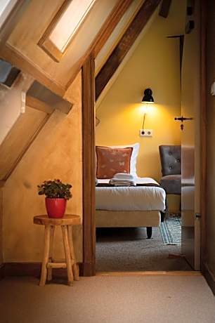 Twin Room with Bathroom