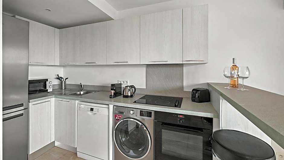 Cannes Marina Appart Hotel Mandelieu