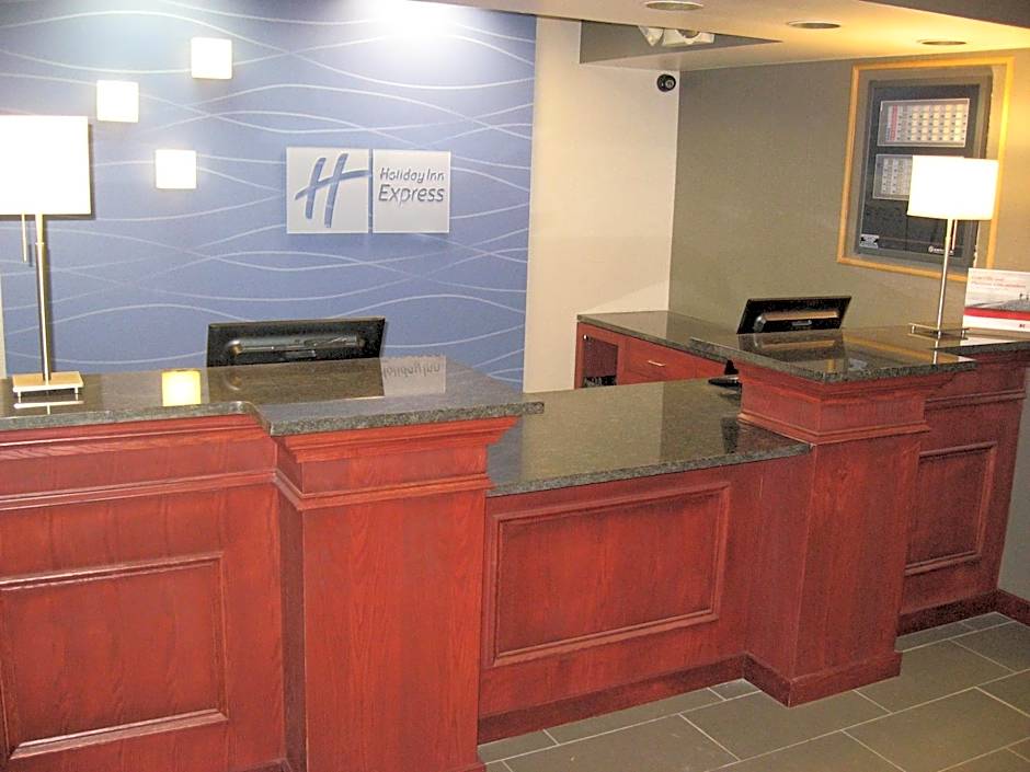 Holiday Inn Express Painted Post By IHG