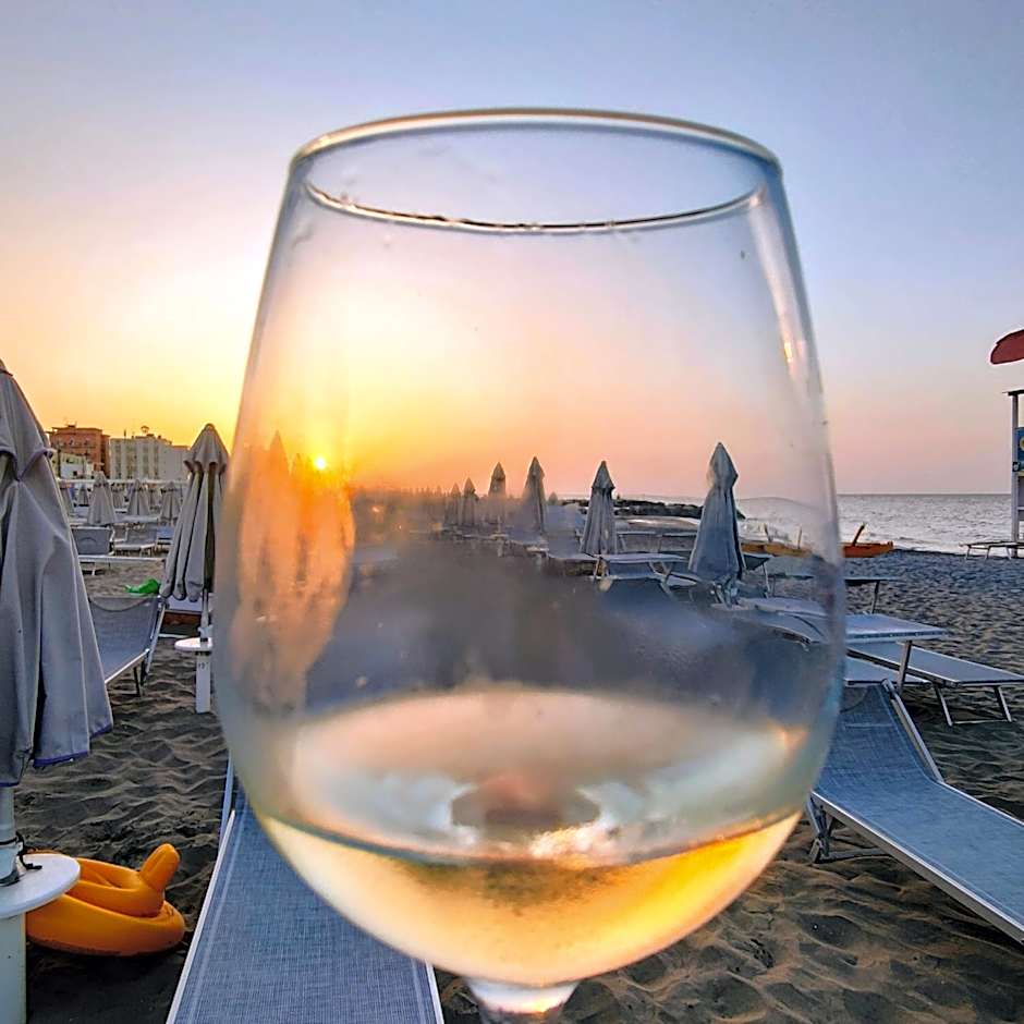 Hotel Adria B&B - Colazione fino alle 12