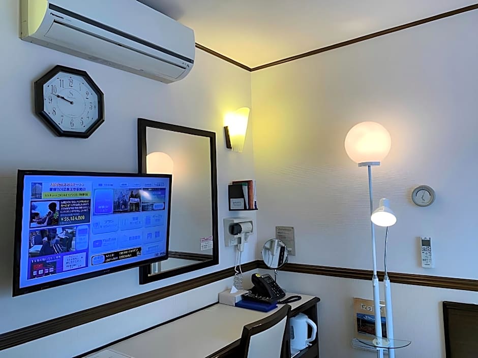 Toyoko Inn Osaka Itami Airport