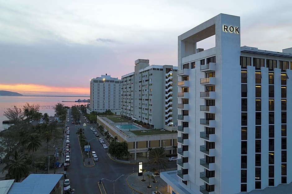 Rok Hotel Kingston Tapestry Collection By Hilton