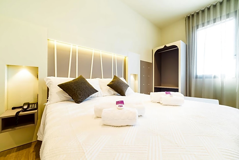 Hotel Calaluna