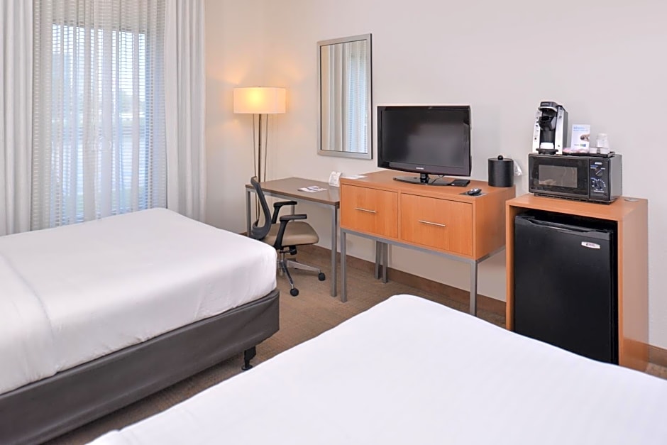 Holiday Inn Express and Suites New Orleans Airport, an IHG Hotel