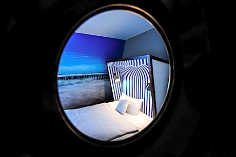 Standard Room with Queensize Bed