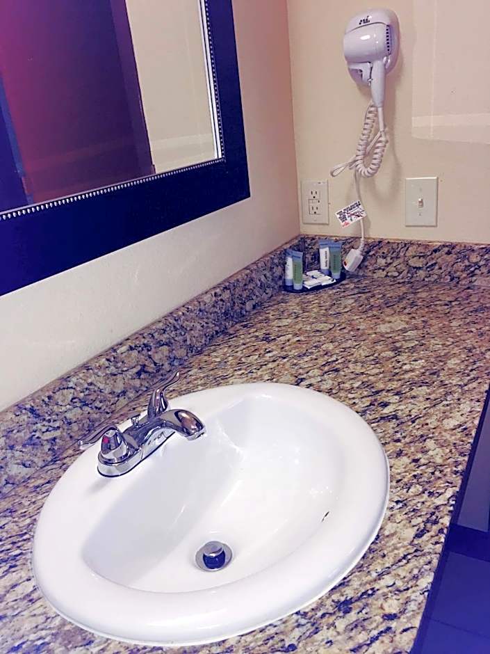 Texan Inn and Suites Tilden