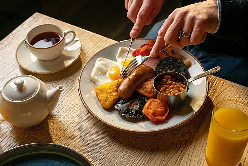The Royal Oak Hotel, Welshpool - The Coaching Inn Group