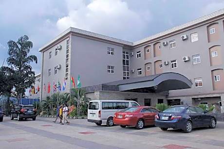 Watbridge Hotels & Suites