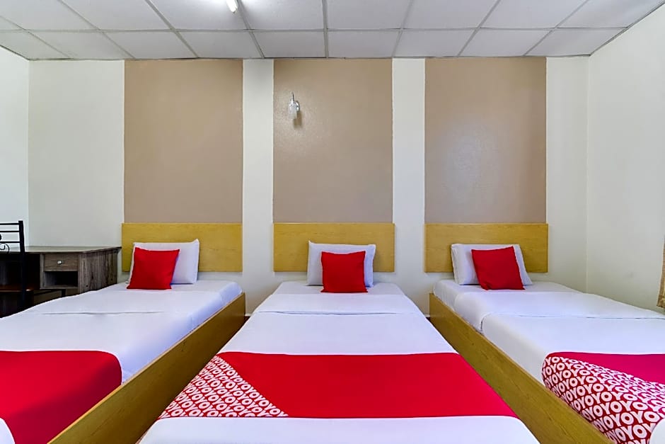 OYO 89461 CP Hotel
