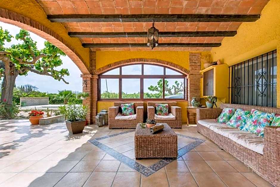 Masia Castellvi B&B