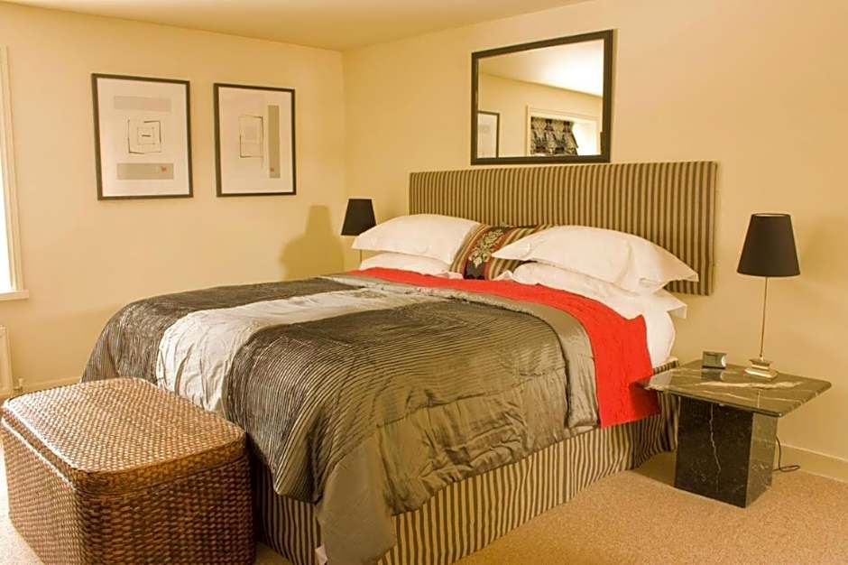 The Tankerville Arms