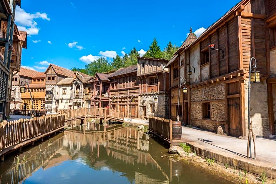 Les Quais de Lutece Hotel