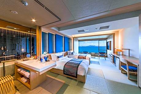 Premium Twin Room with Ocean View - Top Floor