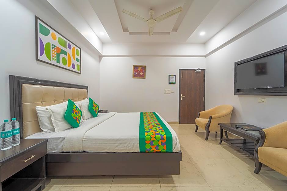 Treebo Shivam Inn Near Singapore Mall