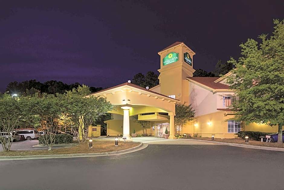 La Quinta Inn & Suites by Wyndham Durham Chapel Hill
