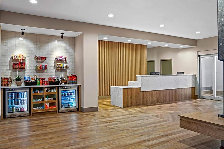 Ramada by Wyndham Drumheller Hotel & Suites