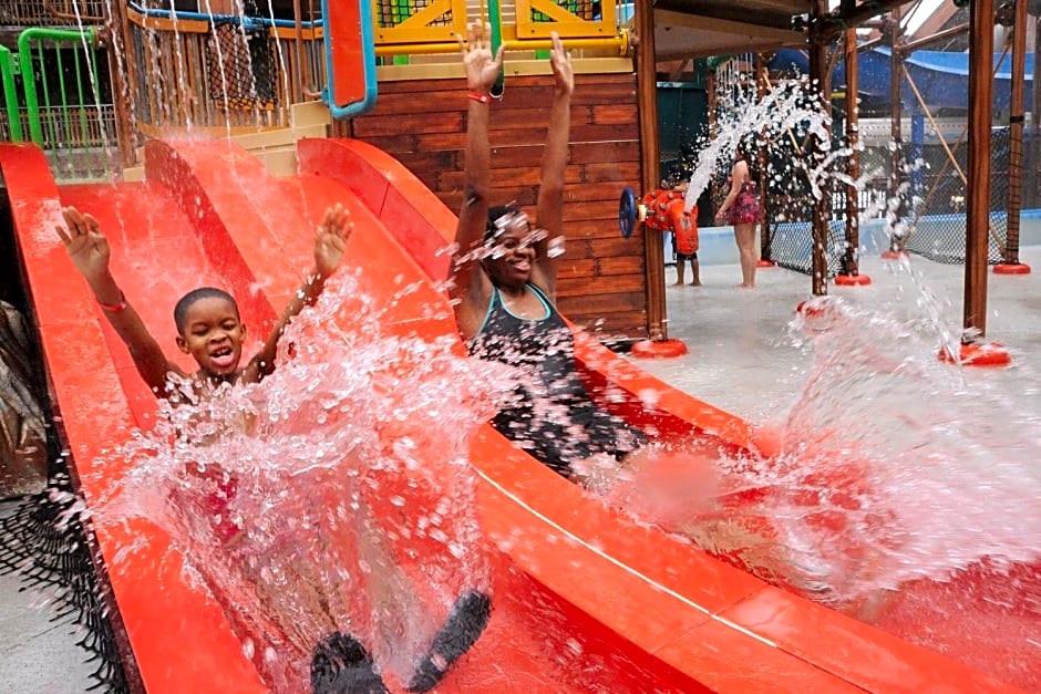 Six Flags Great Escape Lodge & Indoor Waterpark