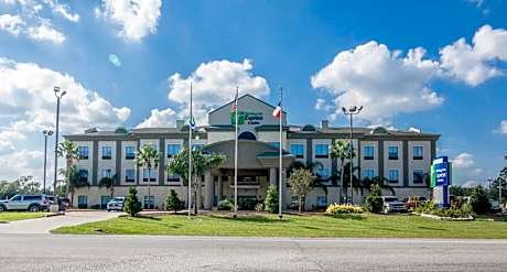 Holiday Inn Express Houston-Alvin By IHG