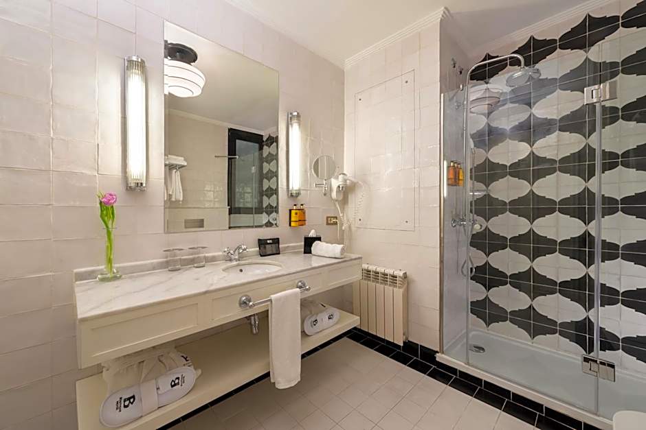 H10 Villa De La Reina