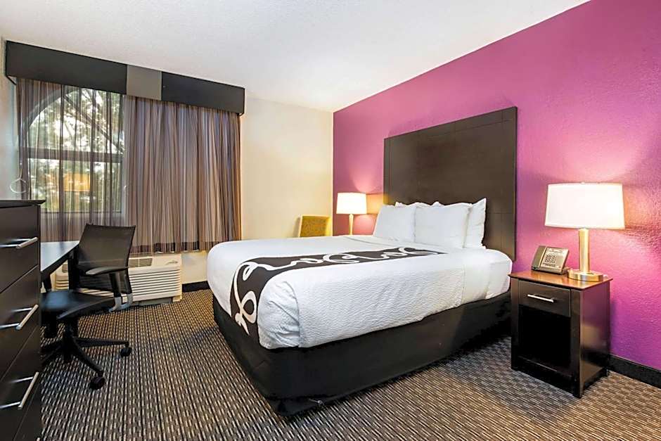 La Quinta Inn & Suites by Wyndham Fort Lauderdale Tamarac