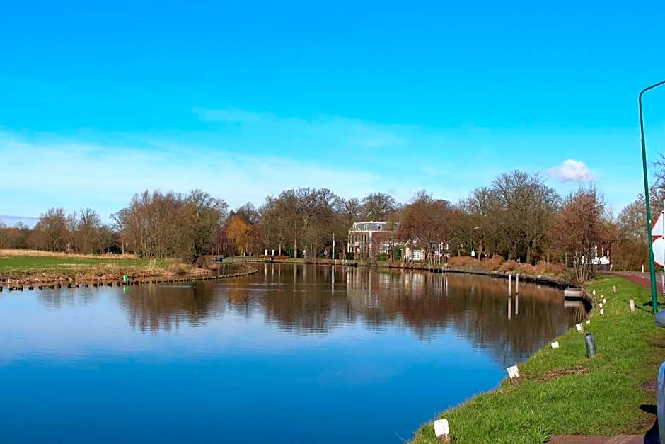 The Riverside Logies & Restaurant