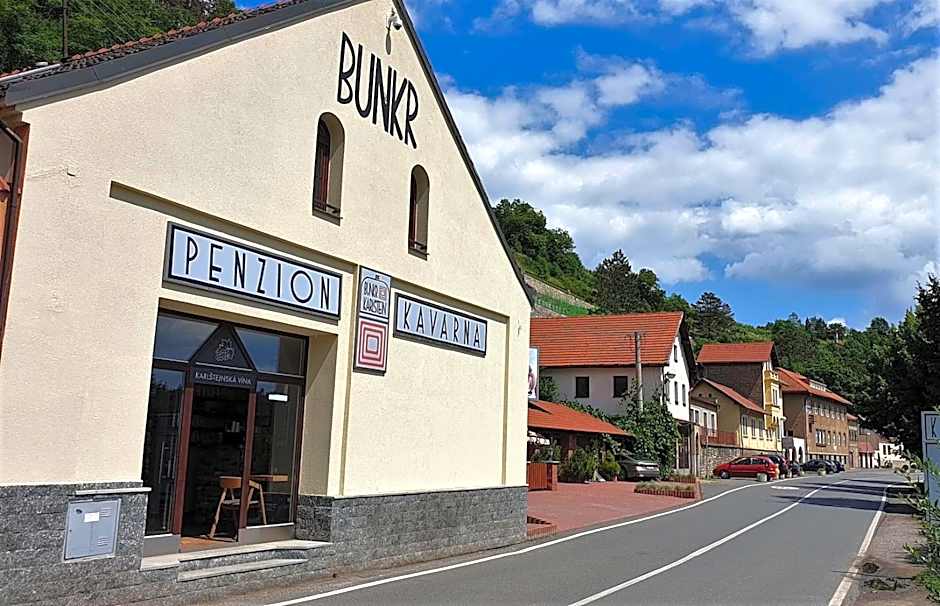 Bunkr Karlstejn - Modry dum