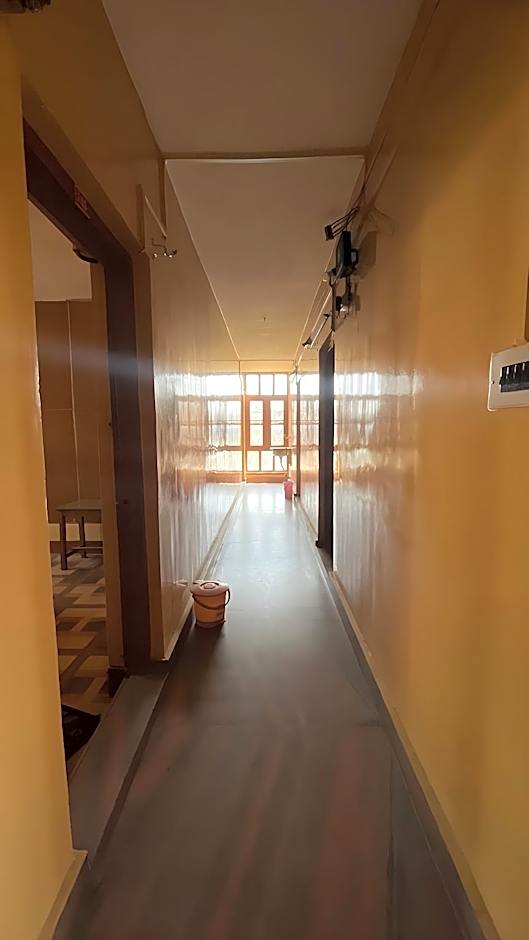 Hotel Royal Reshi – Srinagar, PA