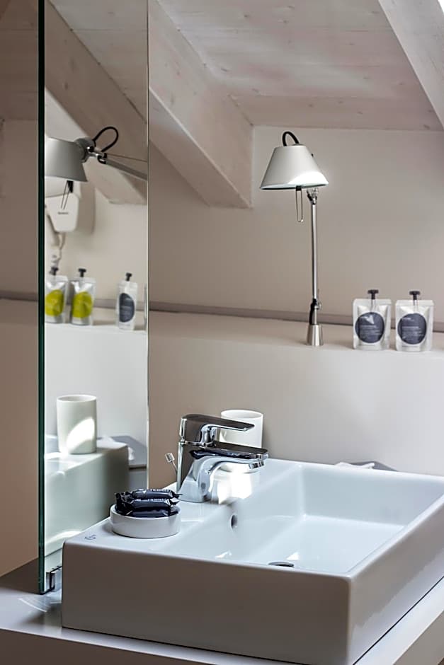 Manzoni 124 Bed&Relax