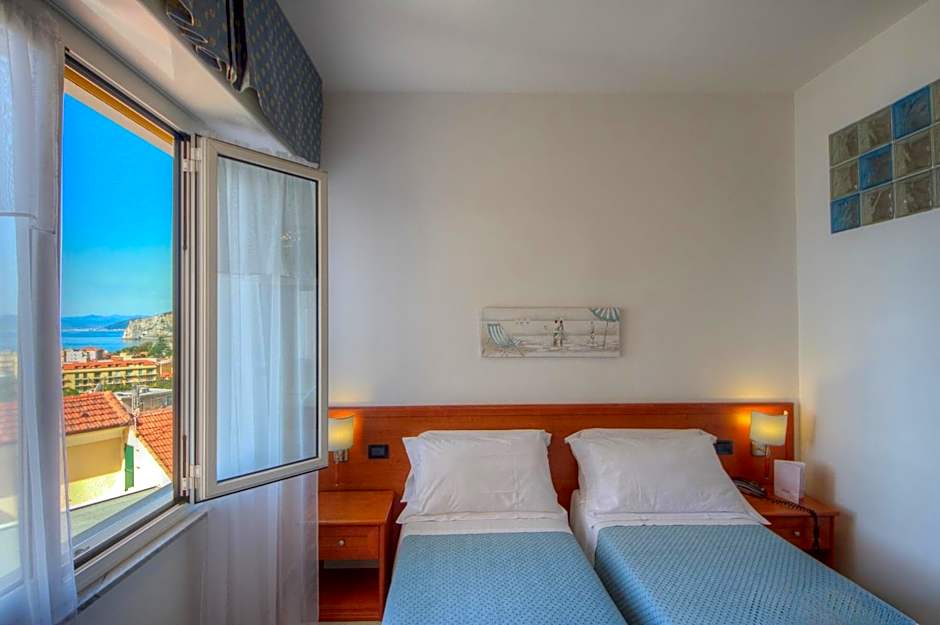 Hotel Noris
