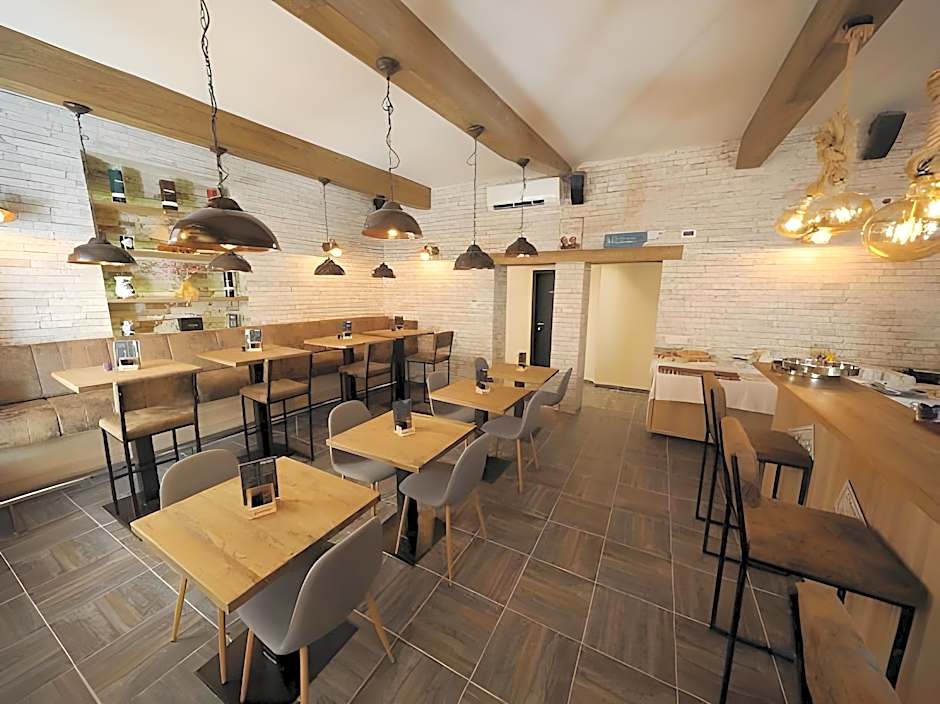 Downtown Boutique Hostel