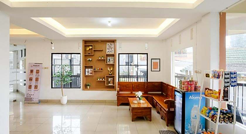 RedDoorz near Taman Rekreasi Selecta