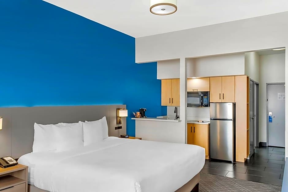 Comfort Inn & Suites El Paso I-10 Airport Area