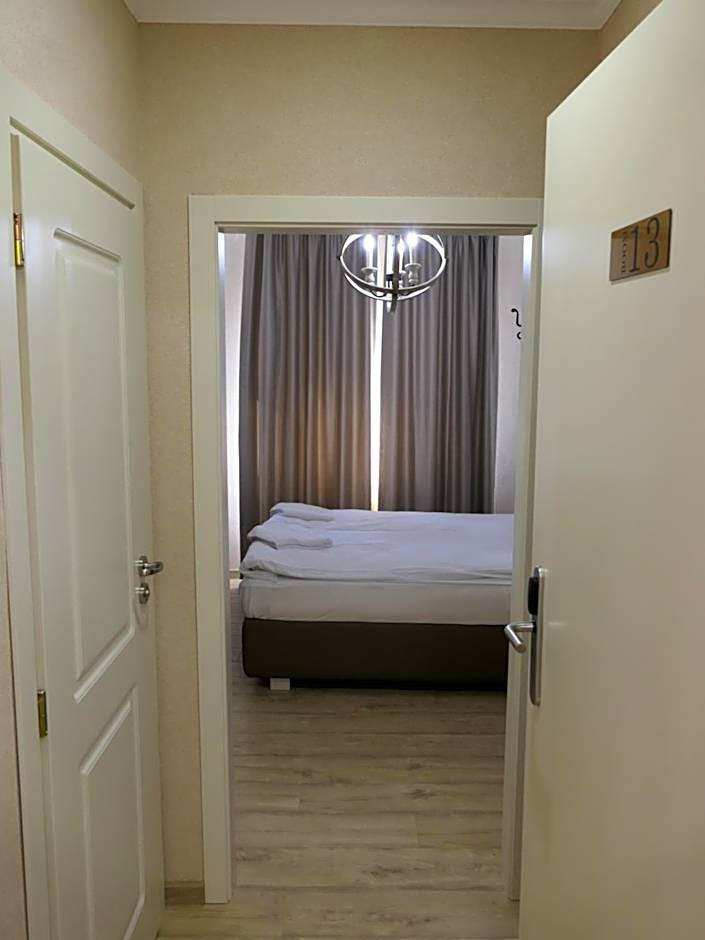 Hotel MEDITERRANEO