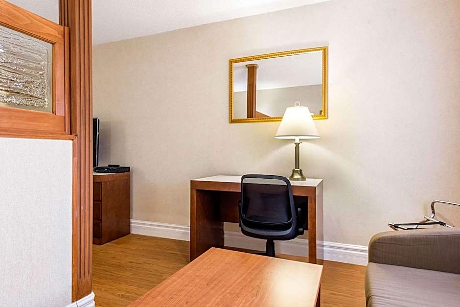 Quality Inn & Suites