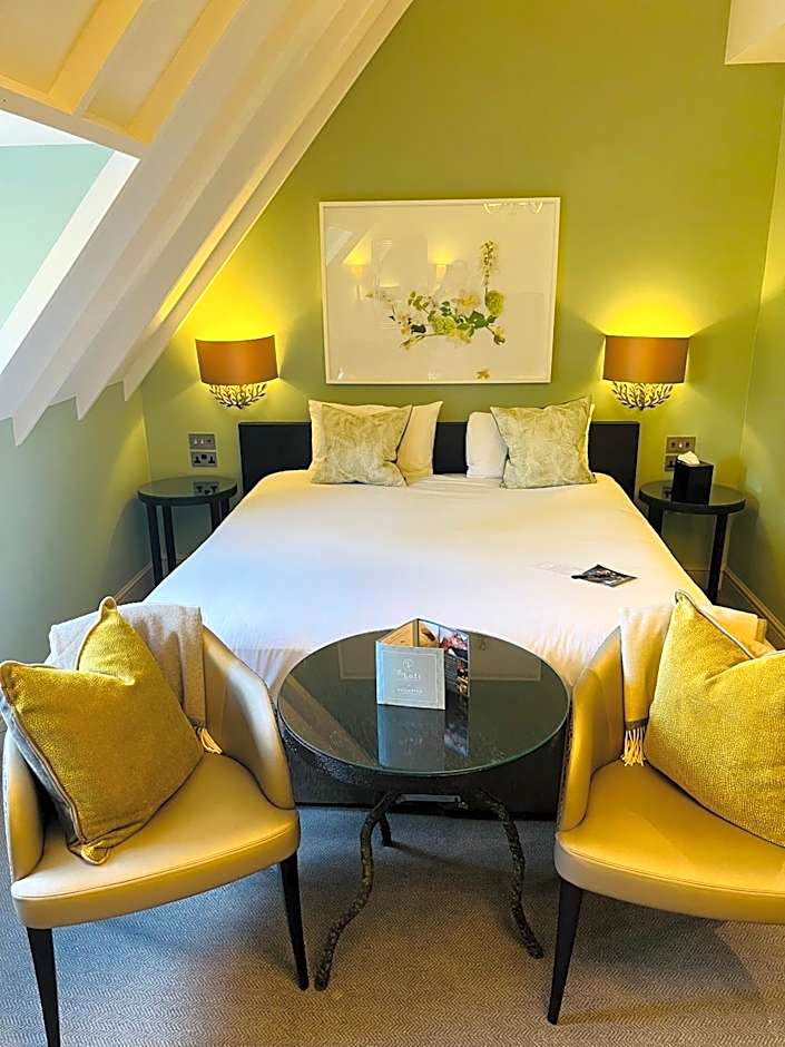 Hogarths Stone Manor