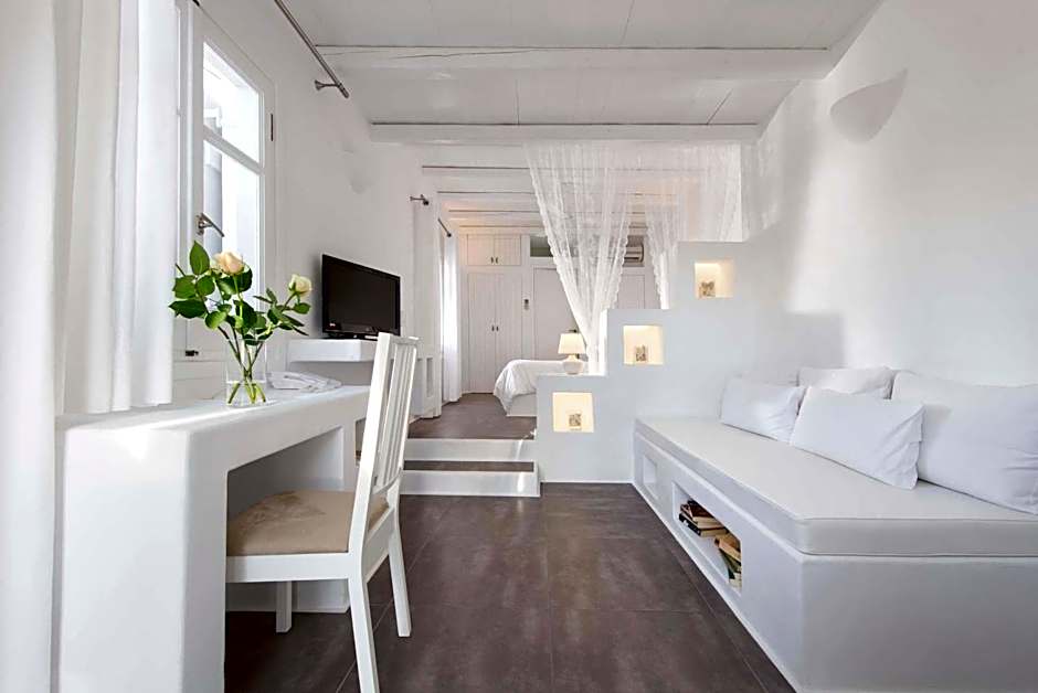 Nefeli Sunset Studios