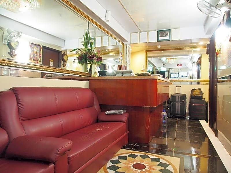 Day And Night Hostel