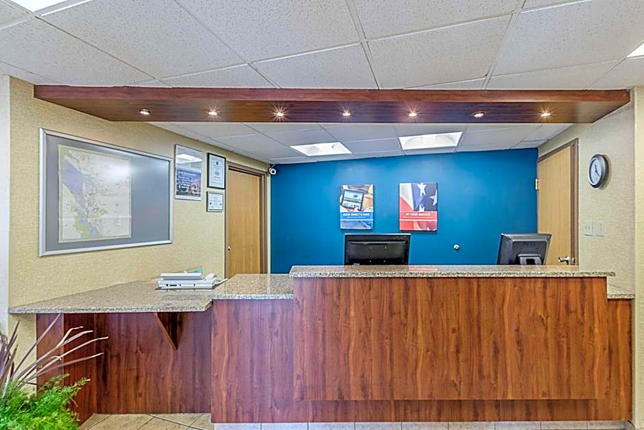 Motel 6-La Crosse, WI